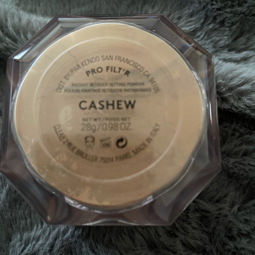 Fenty Pro Filt'r Instant Retouch Powder Cashew - Picture 4 of 5